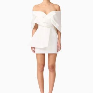 Elliatt Off-Shoulder Cream Dress